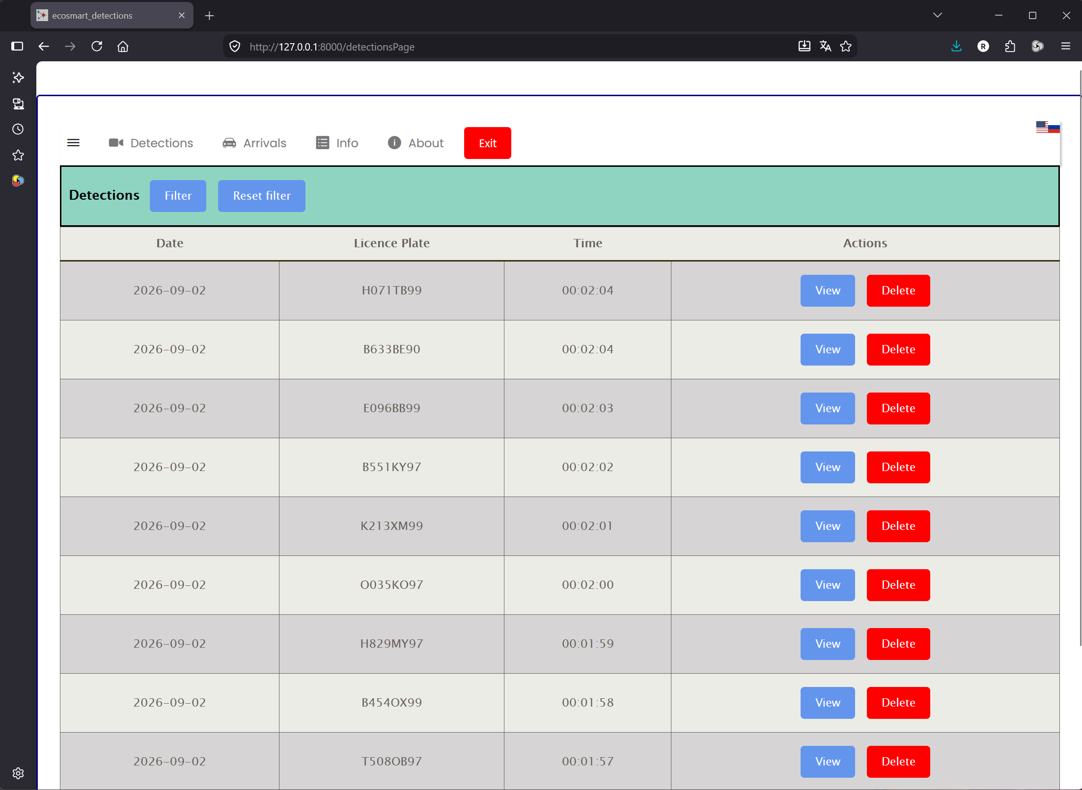 The detections log listing every plate read, with date/time, filtering, and a language switcher